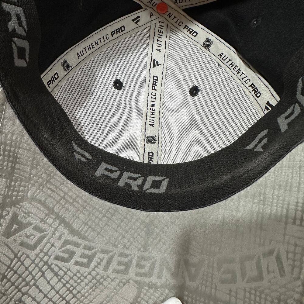 Fanatics LA Kings Authentic Pro Hat Mens S/M Black Gray Flexfit NHL - Picture 5 of 8